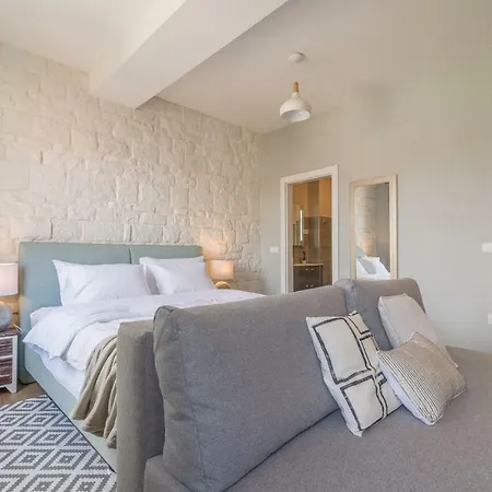 Luxurious Elegance Apartman
